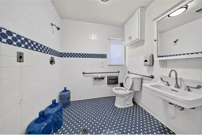 1411 W Olive Avenue #D, Burbank, CA 91506 - Photo 24
