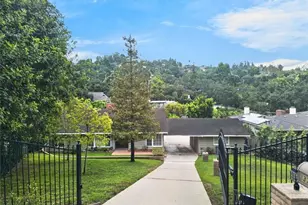 3726 Berwick Dr, La Canada Flintridge, CA 91011 - Photo 2