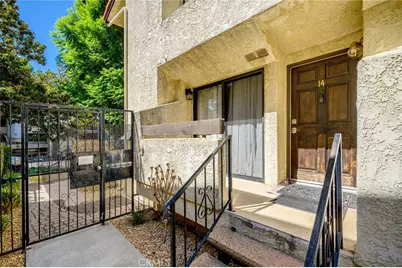 543 W Stocker Street #14, Glendale, CA 91202 - Photo 2