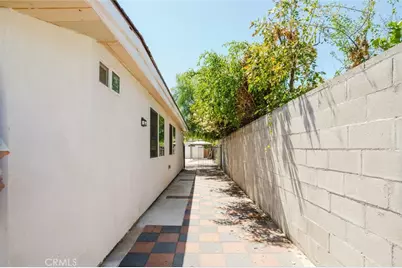 10721 Crockett, Los Angeles, CA 91352 - Photo 66
