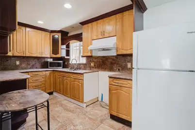 10721 Crockett, Los Angeles, CA 91352 - Photo 34