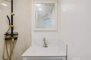 10721 Crockett, Los Angeles, CA 91352 - Photo 64