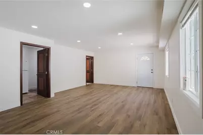 10721 Crockett, Los Angeles, CA 91352 - Photo 28