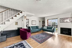 147 W Acacia, Glendale, CA 91204 - Photo 2
