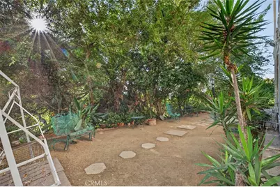 1459 Marion Dr, Glendale, CA 91205 - Photo 34