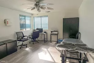 3717 Pinehurst, Bakersfield, CA 93306 - Photo 12