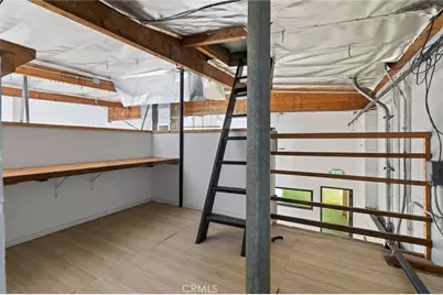 11105 Weddington, North Hollywood, CA 91601 - Photo 32