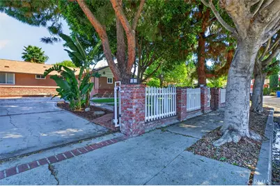 15711 Hiawatha, Granada Hills, CA 91344 - Photo 2