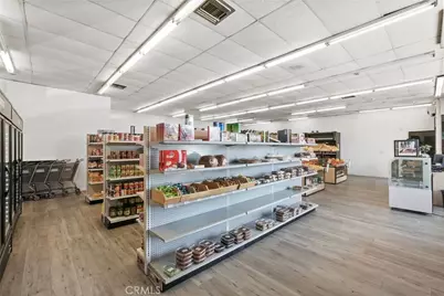 6744 Lankershim Boulevard, North Hollywood, CA 91606 - Photo 10