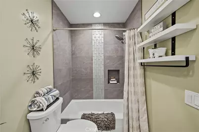 8617 Forsythe Street, Sunland, CA 91040 - Photo 12