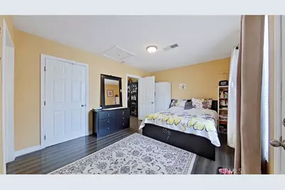 5633 Denny, North Hollywood, CA 91601 - Photo 32