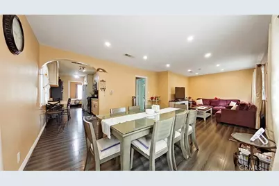 5633 Denny, North Hollywood, CA 91601 - Photo 2