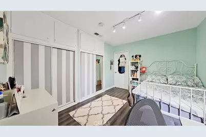 5633 Denny, North Hollywood, CA 91601 - Photo 28