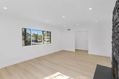 15043 Tuba, Los Angeles, CA 91345 - Photo 12