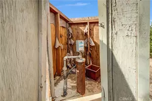 10392 Cima Mesa Rd, Juniper Hills, CA 93543 - Photo 8