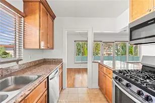14934 Dickens Street, Sherman Oaks, CA 91403 - Photo 12