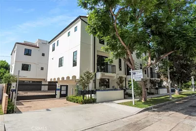 10612 Bloomfield Street, Toluca Lake, CA 91602 - Photo 2