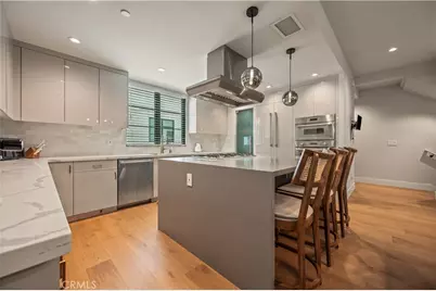 10612 Bloomfield Street, Toluca Lake, CA 91602 - Photo 12