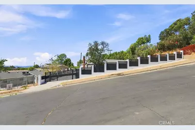 13067 Azores, Los Angeles, CA 91342 - Photo 34
