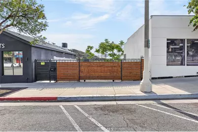 9939 Commerce Avenue, Tujunga, CA 91042 - Photo 22