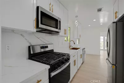 19649 Friar, Tarzana, CA 91335 - Photo 48