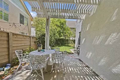 27123 Saddlepeak Trail, Valencia, CA 91354 - Photo 24