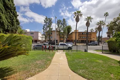 1547 S Wilton, Los Angeles, CA 90019 - Photo 12
