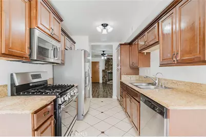13825 Beaver Street #32, Sylmar, CA 91342 - Photo 20