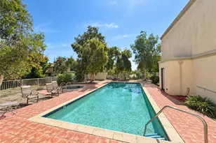 10894 Olinda St, Los Angeles, CA 91352 - Photo 24
