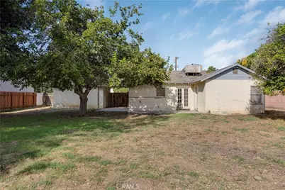 8034 Yolanda, Reseda, CA 91335 - Photo 4