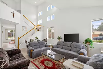 8200 Crebs, Reseda, CA 91335 - Photo 6