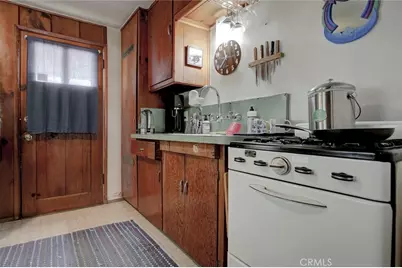 6911 Valmont Street, Tujunga, CA 91042 - Photo 46