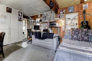 6911 Valmont St, Tujunga, CA 91042 - Photo 42