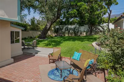 343 Spencer Street, Glendale, CA 91202 - Photo 2