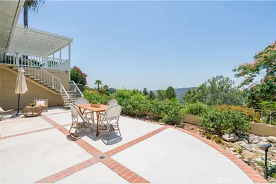444 Meadowview Drive, La Canada Flintridge, CA 91011 - Photo 56