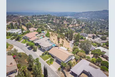 444 Meadowview Drive, La Canada Flintridge, CA 91011 - Photo 66