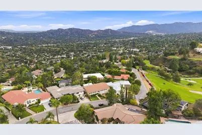 444 Meadowview Drive, La Canada Flintridge, CA 91011 - Photo 68