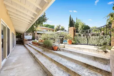 1011 Matilija, Glendale, CA 91202 - Photo 34