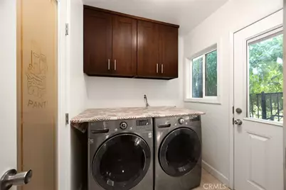 1011 Matilija, Glendale, CA 91202 - Photo 22