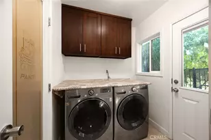 1011 Matilija, Glendale, CA 91202 - Photo 22