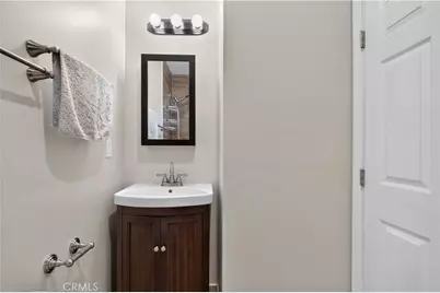 8340 Gladbeck, Northridge, CA 91324 - Photo 36