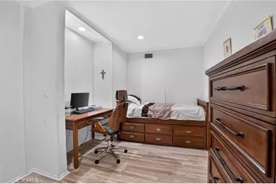 12418 Bradford, Granada Hills, CA 91344 - Photo 20