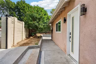12418 Bradford, Granada Hills, CA 91344 - Photo 58