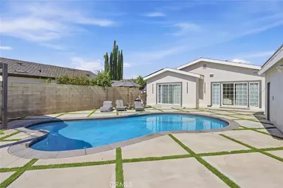 13800 Astoria Street, Sylmar, CA 91342 - Photo 2