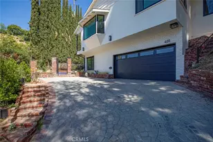 401 Brockmont Dr, Glendale, CA 91202 - Photo 2