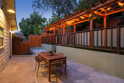 5850 Burwood Ave, Los Angeles, CA 90042 - Photo 42