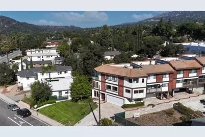 3206 Montrose Avenue #4, La Crescenta, CA 91214 - Photo 2