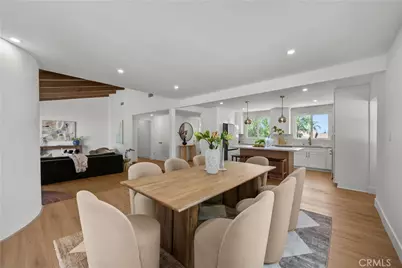 17439 Donmetz, Granada Hills, CA 91344 - Photo 16