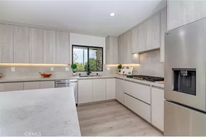5843 Nevada, Woodland Hills, CA 91367 - Photo 12
