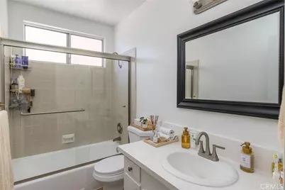 601 E Angeleno, Burbank, CA 91501 - Photo 10